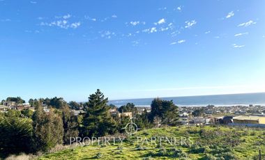 Pichilemu, Casa con maravillosa vista en sector residencial