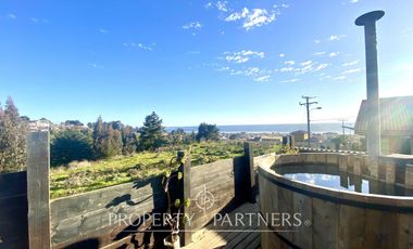Pichilemu, Casa con maravillosa vista en sector residencial