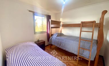 Pichilemu, Casa con maravillosa vista en sector residencial