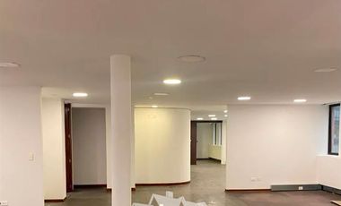 Oficina en Arriendo en Encomenderos / El Bosque Norte / Metro Tobalaba