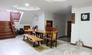 6 Bedroom House for sale in Luang Nuea, Chiang Mai
