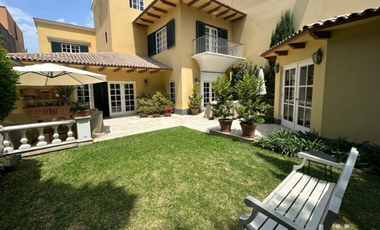HERMOSA CASA EN ALQUILER CON 4 DORMITORIOS Y BUEN JARDIN EN SAN ISIDRO