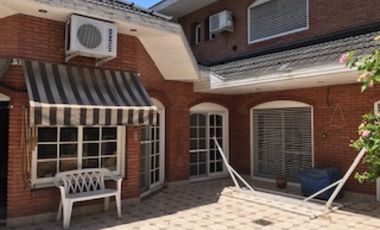 Casa  en Venta Ramos Mejia / La Matanza (A141 3880)