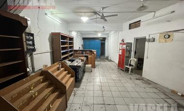 Sánchez de Loria 700  Depósito c/ vivienda en lote propio 8,37 x 61mts. T512m².