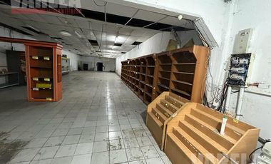 Sánchez de Loria 700  Depósito c/ vivienda en lote propio 8,37 x 61mts. T512m².