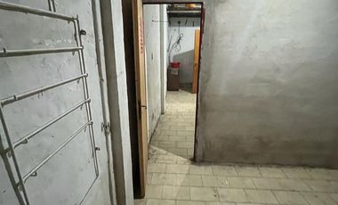 Sánchez de Loria 700  Depósito c/ vivienda en lote propio 8,37 x 61mts. T512m².