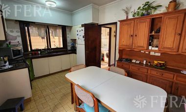 Venta de PH 3 ambientes con cochera en Bernal