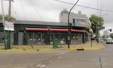 Av. Hipólito Yrigoyen Nº 10099