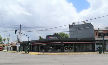 Av. Hipólito Yrigoyen Nº 10099
