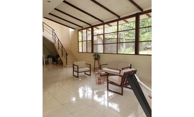 CASA DE CAMPO FAMILIAR EN SAN ANTONIO DE CUMBAZA