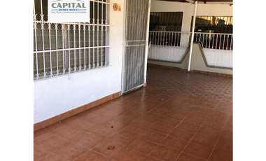 CASA EN LOS ROBLES - DON BOSCO