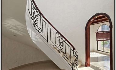 VENTA DE HERMOSA CASA EN BOQUETE (OF)