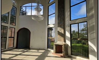 VENTA DE HERMOSA CASA EN BOQUETE (OF)