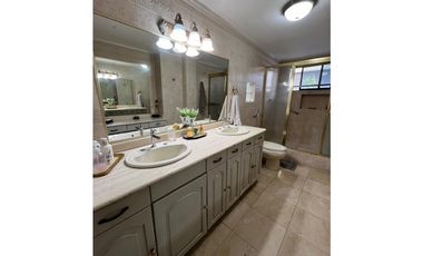 Venta: Apartamento en Marbella, PH Monticello