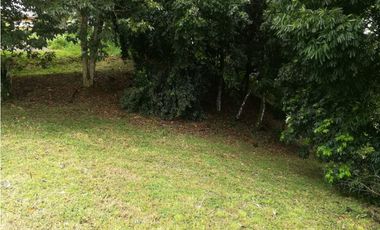 VENDO TERRENO CERRADO EN CERRO AZUL $126000!!!!