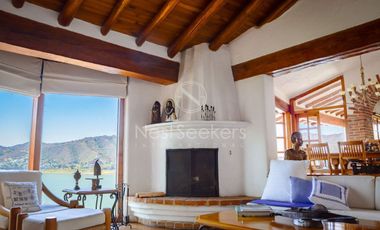 CASA EN VENTA EN LA PEÑA CON VISTA  Y ACCESO AL LAGO