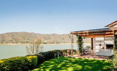 CASA EN VENTA EN LA PEÑA CON VISTA  Y ACCESO AL LAGO
