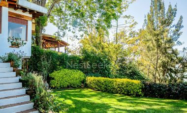 CASA EN VENTA EN LA PEÑA CON VISTA  Y ACCESO AL LAGO