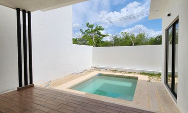 Casa en venta en privada Aire Puro, Mérida con piscina