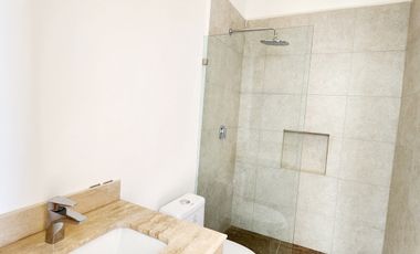 Casa en venta en privada Aire Puro, Mérida con piscina