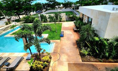 Casa en venta en privada Aire Puro, Mérida con piscina