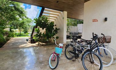 Casa en venta en privada Aire Puro, Mérida con piscina