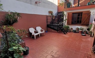 Depto.tipo casa de 6 ambientes en Venta en Balvanera