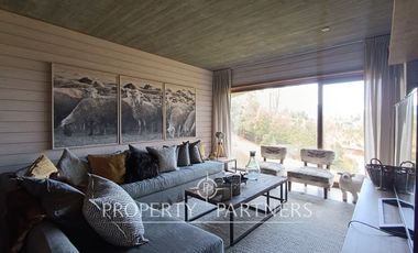 Preciosa casa en arriendo, orilla de lago Calafquen
