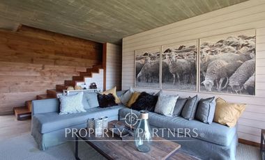 Preciosa casa en arriendo, orilla de lago Calafquen