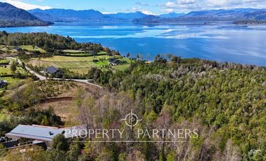 Preciosa casa en arriendo, orilla de lago Calafquen