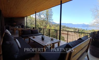 Preciosa casa en arriendo, orilla de lago Calafquen