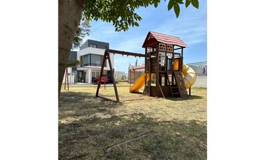 TERRENO EN VENT EN FRACCIONAMIENTO EL CAPULN STA MARIA ZACATEPEC