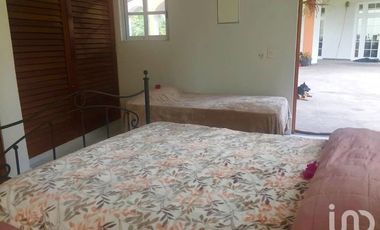 Hermosa Casa Campestre en Malinalco – Alberca, 6000 m² de Terreno y Árboles Frutales