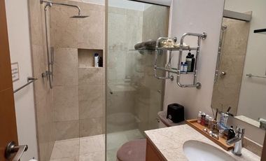 Renta de Casa Amueblada en Club de Golf los Encinos