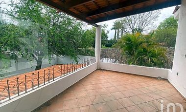 HERMOSA CASA EN AJIJIC