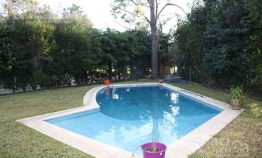 Hermosa Casa en el centro de Solar del Bosque