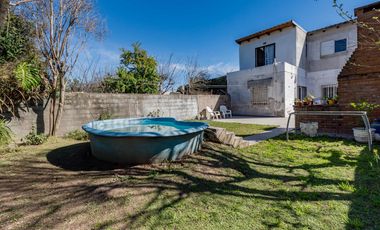 VENTA/PERMUTA - Casa - 3 dormitorio con jardín - Villa Gobernador Gálvez