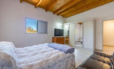 VENTA/PERMUTA - Casa - 3 dormitorio con jardín - Villa Gobernador Gálvez