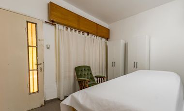 VENTA/PERMUTA - Casa - 3 dormitorio con jardín - Villa Gobernador Gálvez