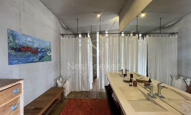 CASA EN VENTA CON VISTA AL LAGO