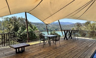 CASA EN VENTA CON VISTA AL LAGO