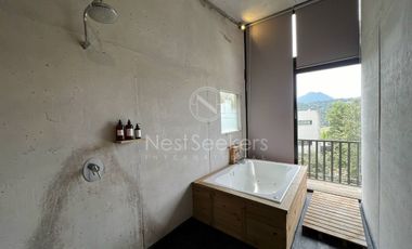 CASA EN VENTA CON VISTA AL LAGO