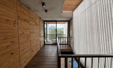CASA EN VENTA CON VISTA AL LAGO