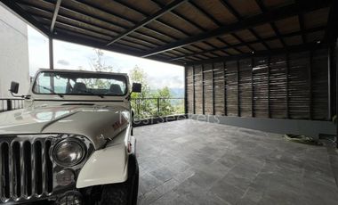 CASA EN VENTA CON VISTA AL LAGO