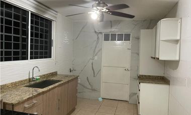 Se Vende Casa - Brisas del Golf