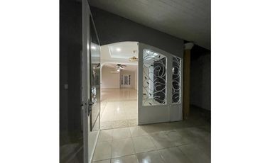 Se Vende Casa - Brisas del Golf