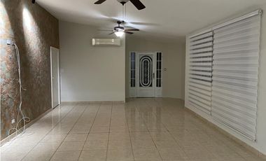 Se Vende Casa - Brisas del Golf