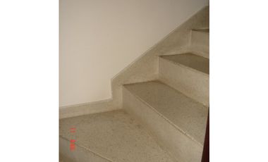 SE VENDE CASA EN CONJUNTO