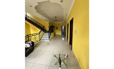 Se VENDE Casa en Altos de Panamá, Corregimiento de Ancón, Panamá