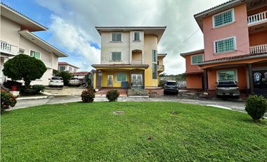 Se VENDE Casa en Altos de Panamá, Corregimiento de Ancón, Panamá